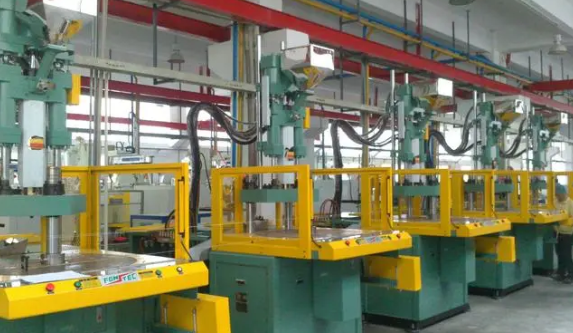 1670292682162490.jpg 注塑機.jpg